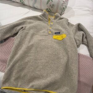 Patagonia sweatshirt